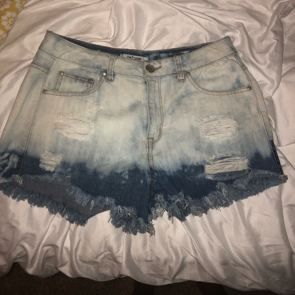 High wasted shorts !